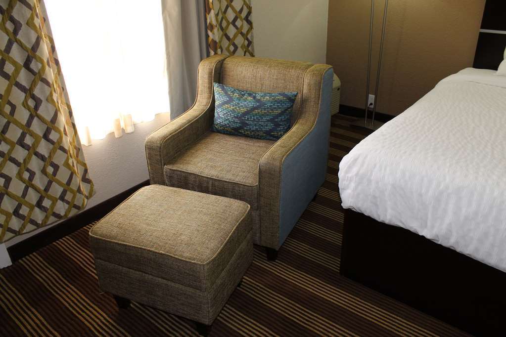 Hotel Pocono & Banquet - Stroudsburg 3*
